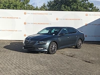 Personenauto, skoda, superb - afbeelding 12 van  57