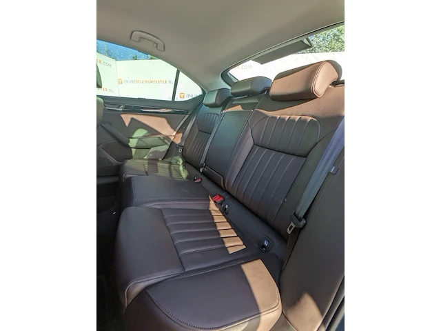 Personenauto, skoda, superb - afbeelding 32 van  57