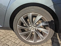 Personenauto, skoda, superb - afbeelding 38 van  57