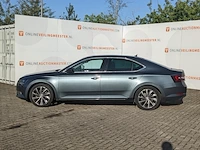 Personenauto, skoda, superb - afbeelding 57 van  57