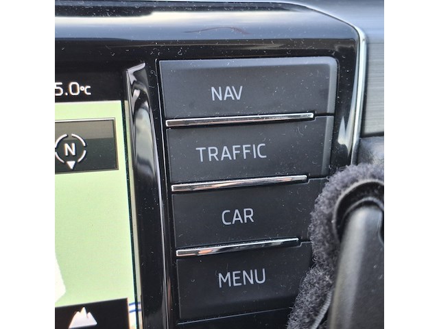 Personenauto, skoda, superb - afbeelding 10 van  46