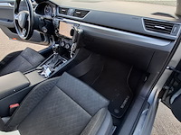 Personenauto, skoda, superb - afbeelding 21 van  46