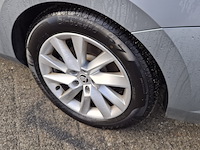 Personenauto, skoda, superb - afbeelding 27 van  46