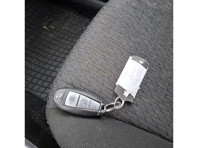 Personenauto, suzuki, baleno - afbeelding 17 van  46