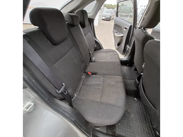 Personenauto, suzuki, baleno - afbeelding 26 van  46