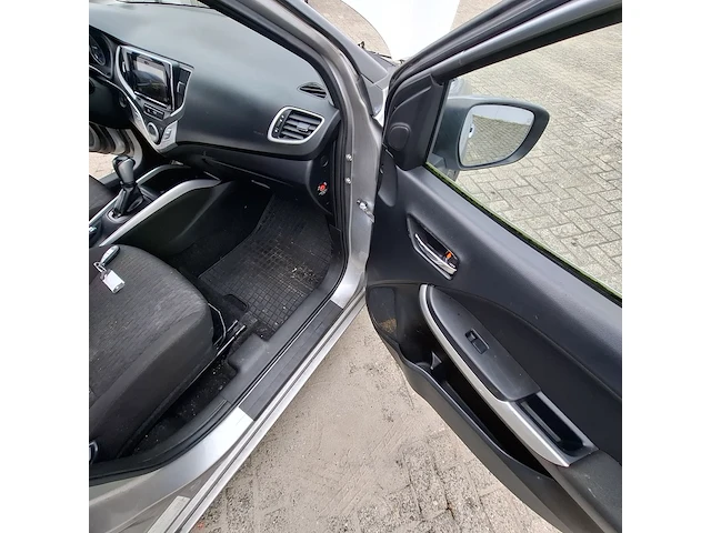 Personenauto, suzuki, baleno - afbeelding 27 van  46