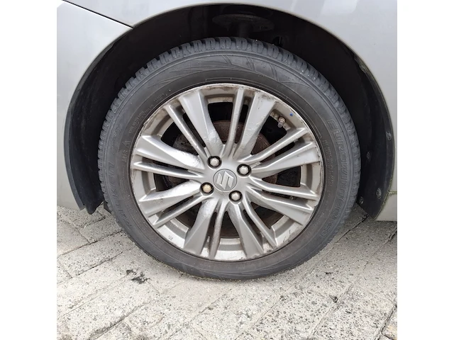 Personenauto, suzuki, baleno - afbeelding 31 van  46