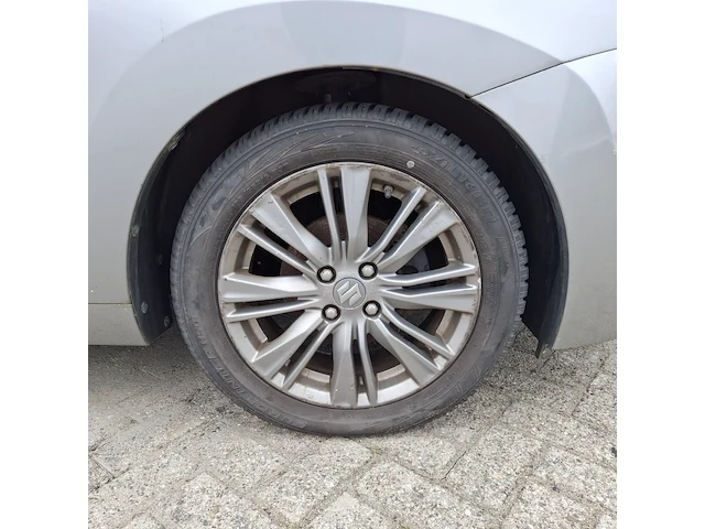 Personenauto, suzuki, baleno - afbeelding 34 van  46
