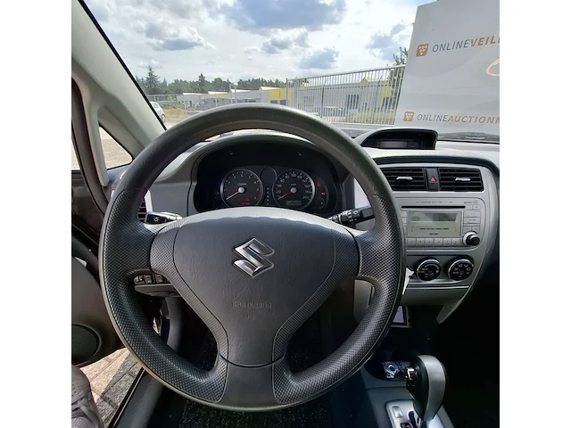 Personenauto suzuki, liana 1.6 exclusive, bouwjaar 2004 - afbeelding 8 van  35