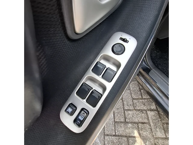 Personenauto suzuki, liana 1.6 exclusive, bouwjaar 2004 - afbeelding 15 van  35