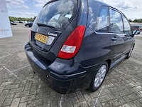 Personenauto suzuki, liana 1.6 exclusive, bouwjaar 2004 - afbeelding 31 van  35