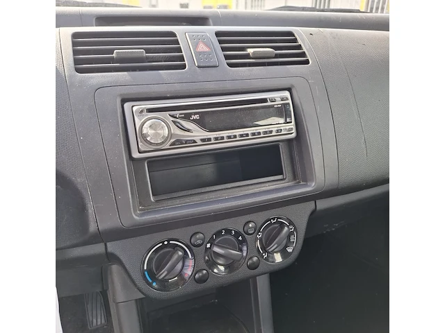 Personenauto suzuki, swift 1.3gls, bouwjaar 2008 - afbeelding 4 van  27