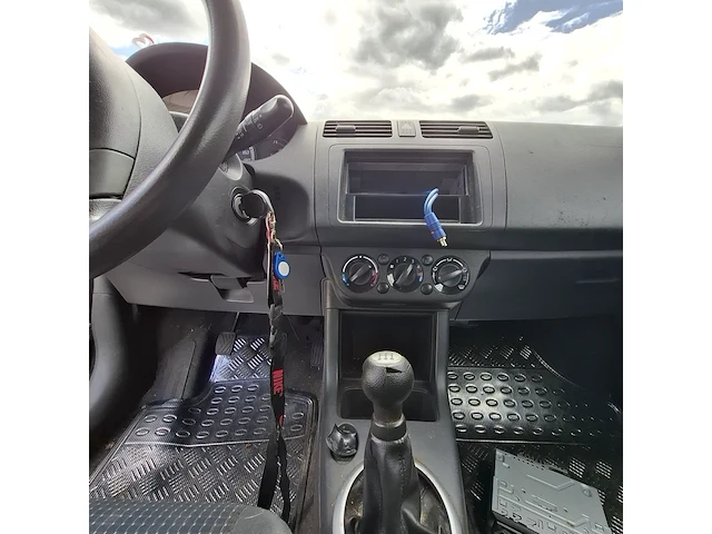 Personenauto suzuki, swift 1.3gls, zwart, bouwjaar 2006 - afbeelding 12 van  26