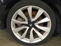 Personenauto tesla, model 3 long range awd 75 kwh, zwart, bouwjaar 2019 - afbeelding 4 van  25