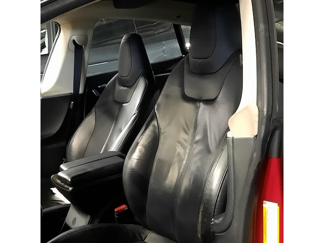 Personenauto tesla, model s 85, rood, bouwjaar 2013 - afbeelding 11 van  36
