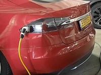 Personenauto tesla, model s 85, rood, bouwjaar 2013 - afbeelding 35 van  36