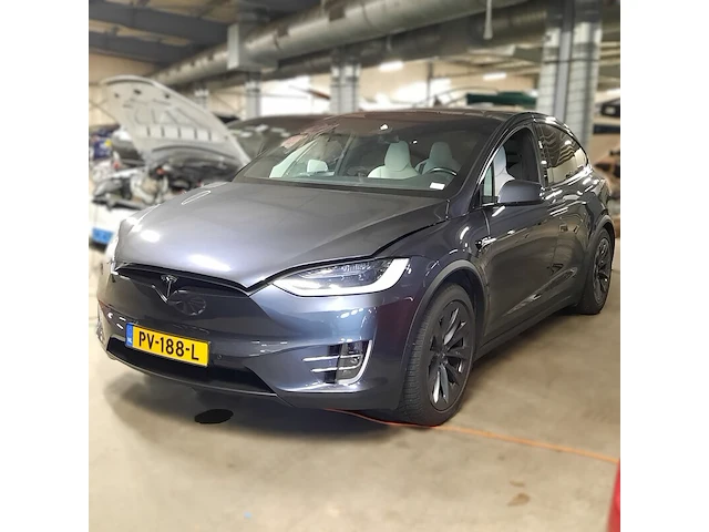 Personenauto tesla, model x 100d, grijs, bouwjaar 2017 - afbeelding 12 van  47
