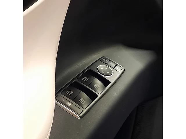 Personenauto tesla, model x 100d, grijs, bouwjaar 2017 - afbeelding 29 van  47