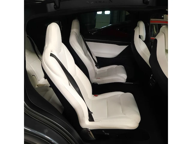 Personenauto tesla, model x 100d, grijs, bouwjaar 2017 - afbeelding 37 van  47