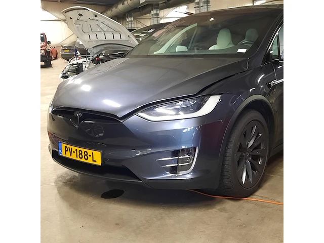 Personenauto tesla, model x 100d, grijs, bouwjaar 2017 - afbeelding 43 van  47