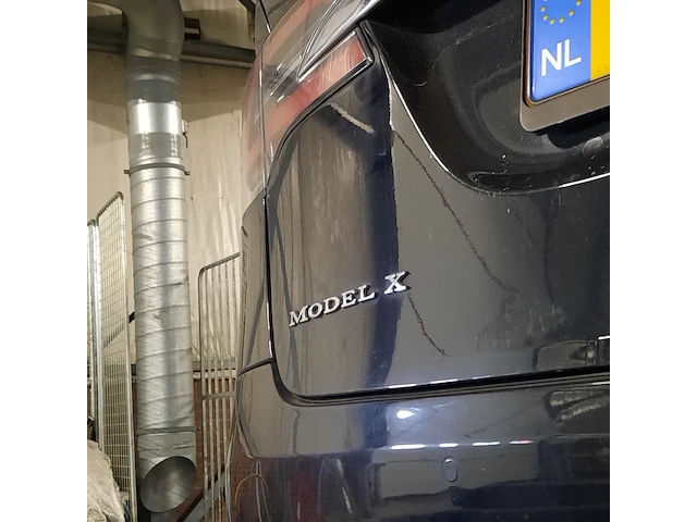 Personenauto tesla, model x 100d, zwart - afbeelding 5 van  38
