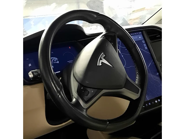 Personenauto tesla, model x 100d, zwart - afbeelding 19 van  38