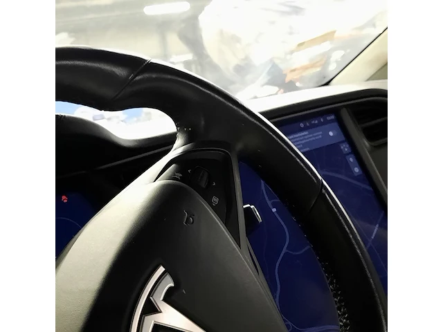 Personenauto tesla, model x 100d, zwart - afbeelding 20 van  38