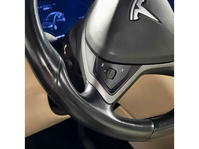 Personenauto tesla, model x 100d, zwart - afbeelding 21 van  38