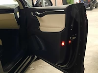 Personenauto tesla, model x 100d, zwart - afbeelding 27 van  38
