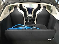 Personenauto tesla, model x 100d, zwart - afbeelding 30 van  38