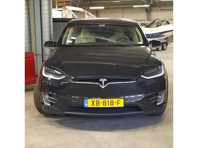 Personenauto tesla, model x 100d, zwart - afbeelding 23 van  38