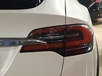 Personenauto tesla, model x 90d, wit, bouwjaar 2017 - afbeelding 9 van  50