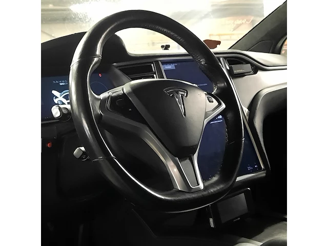 Personenauto tesla, model x 90d, wit, bouwjaar 2017 - afbeelding 19 van  50