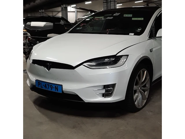 Personenauto tesla, model x 90d, wit, bouwjaar 2017 - afbeelding 12 van  50