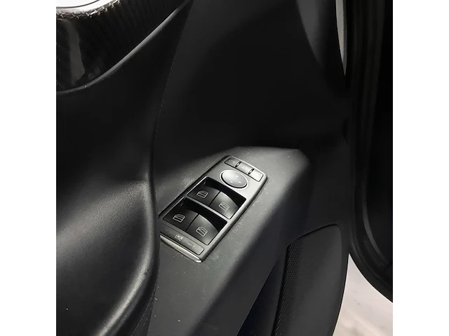Personenauto tesla, model x 90d, wit, bouwjaar 2017 - afbeelding 29 van  50