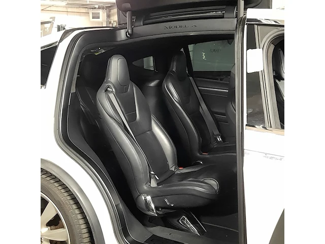 Personenauto tesla, model x 90d, wit, bouwjaar 2017 - afbeelding 37 van  50