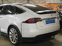 Personenauto tesla, model x 90d, wit, bouwjaar 2017 - afbeelding 34 van  50