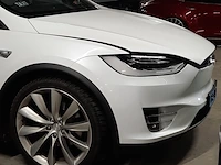 Personenauto tesla, model x 90d, wit, bouwjaar 2017 - afbeelding 47 van  50