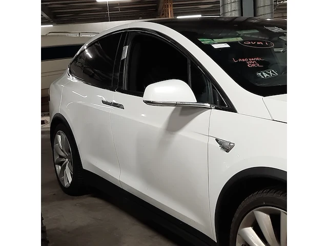 Personenauto tesla, model x 90d, wit, bouwjaar 2017 - afbeelding 48 van  50