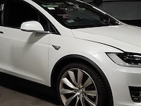 Personenauto tesla, model x 90d, wit, bouwjaar 2017 - afbeelding 49 van  50
