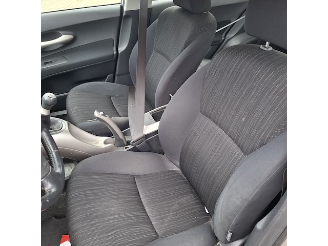 Personenauto, toyota, auris 1.4, 2007 - afbeelding 16 van  40