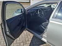 Personenauto toyota, auris touring sports 1.8 hybrid active, grijs, bouwjaar 2019 - afbeelding 4 van  32
