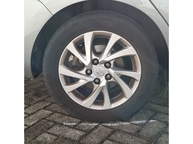 Personenauto toyota, auris touring sports 1.8 hybrid active, grijs, bouwjaar 2019 - afbeelding 22 van  32
