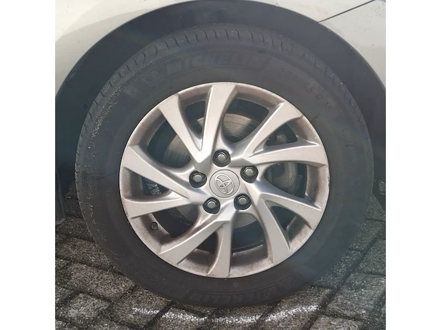 Personenauto toyota, auris touring sports 1.8 hybrid active, grijs, bouwjaar 2019 - afbeelding 24 van  32