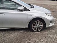 Personenauto toyota, auris touring sports 1.8 hybrid executive, bouwjaar 2013 - afbeelding 2 van  77