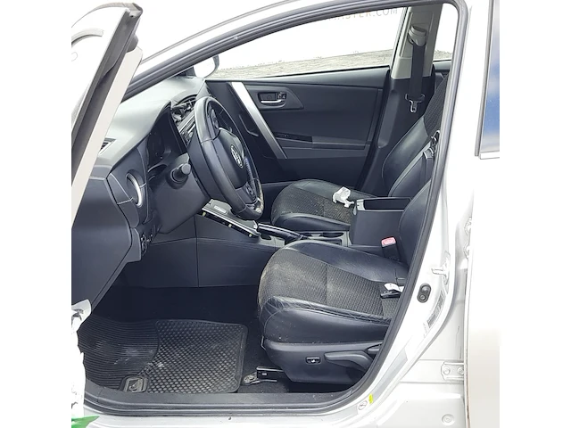 Personenauto toyota, auris touring sports 1.8 hybrid executive, bouwjaar 2013 - afbeelding 37 van  77