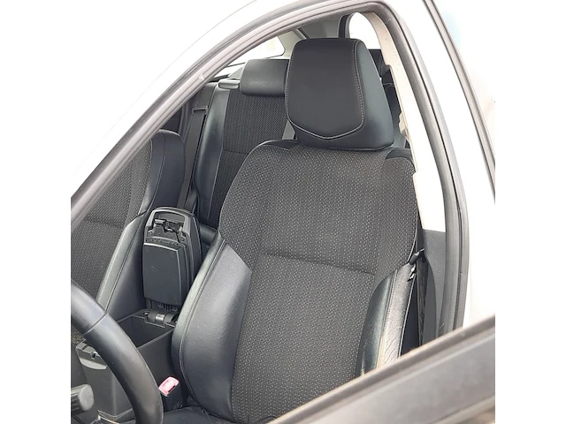 Personenauto toyota, auris touring sports 1.8 hybrid executive, bouwjaar 2013 - afbeelding 38 van  77
