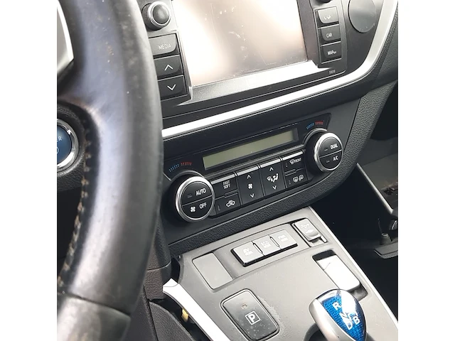 Personenauto toyota, auris touring sports 1.8 hybrid executive, bouwjaar 2013 - afbeelding 50 van  77