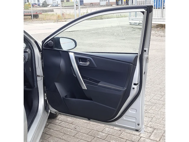 Personenauto toyota, auris touring sports 1.8 hybrid executive, bouwjaar 2013 - afbeelding 69 van  77