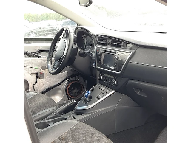 Personenauto toyota, auris touring sports 1.8 hybrid executive, bouwjaar 2013 - afbeelding 71 van  77